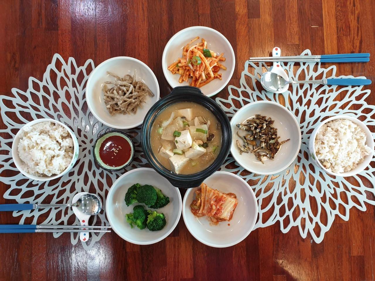 Wind Jeju Cafe & Pension Seogwipo Extérieur photo