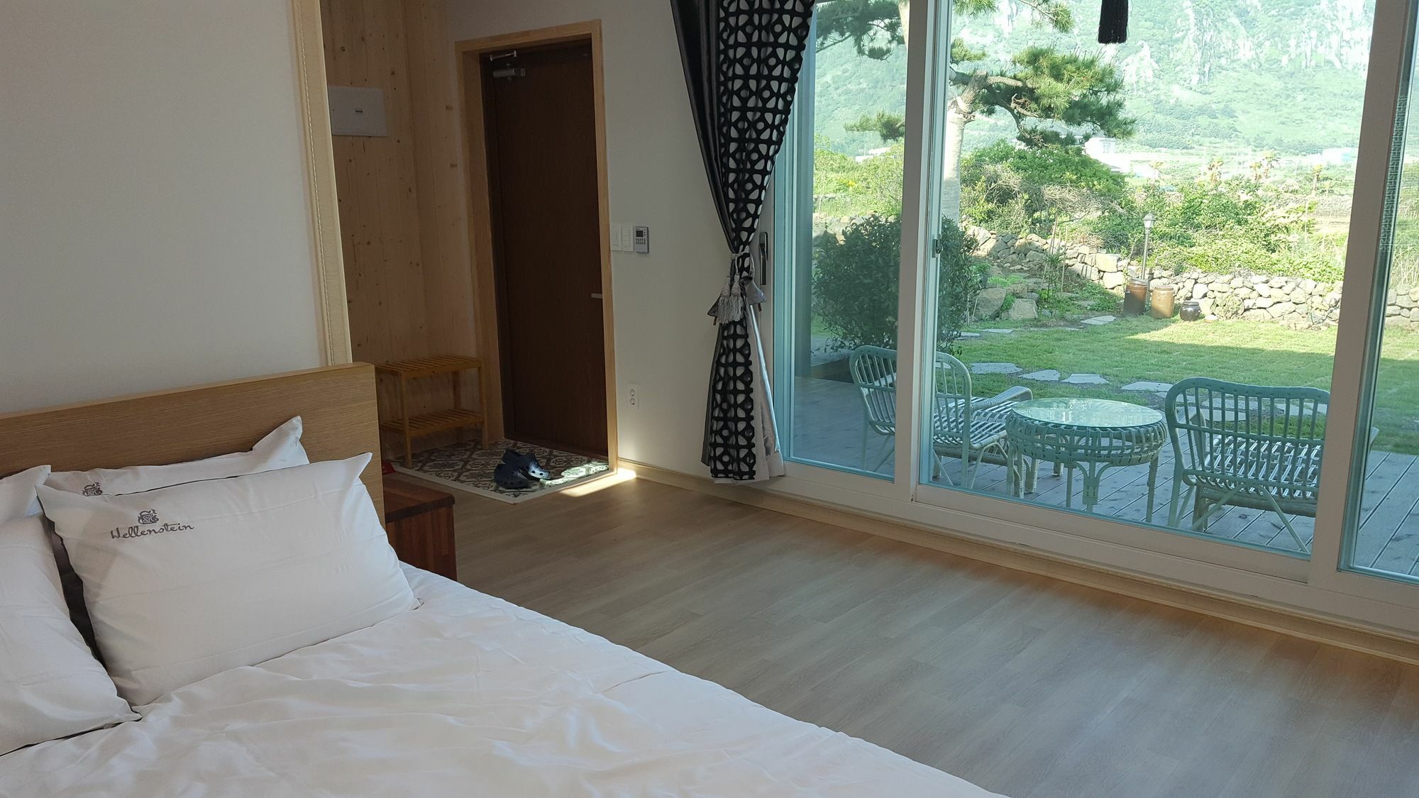 Wind Jeju Cafe & Pension Seogwipo Extérieur photo