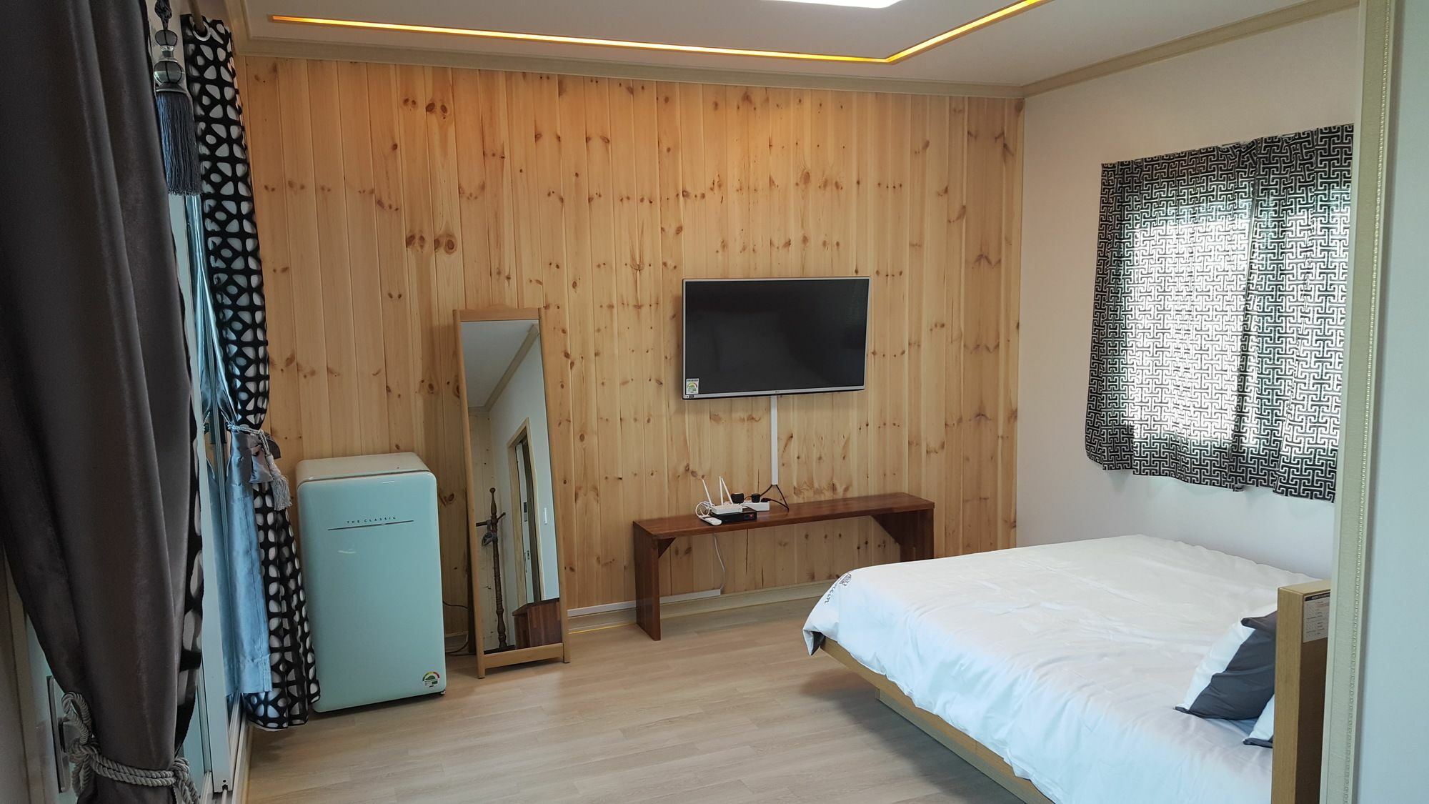 Wind Jeju Cafe & Pension Seogwipo Extérieur photo