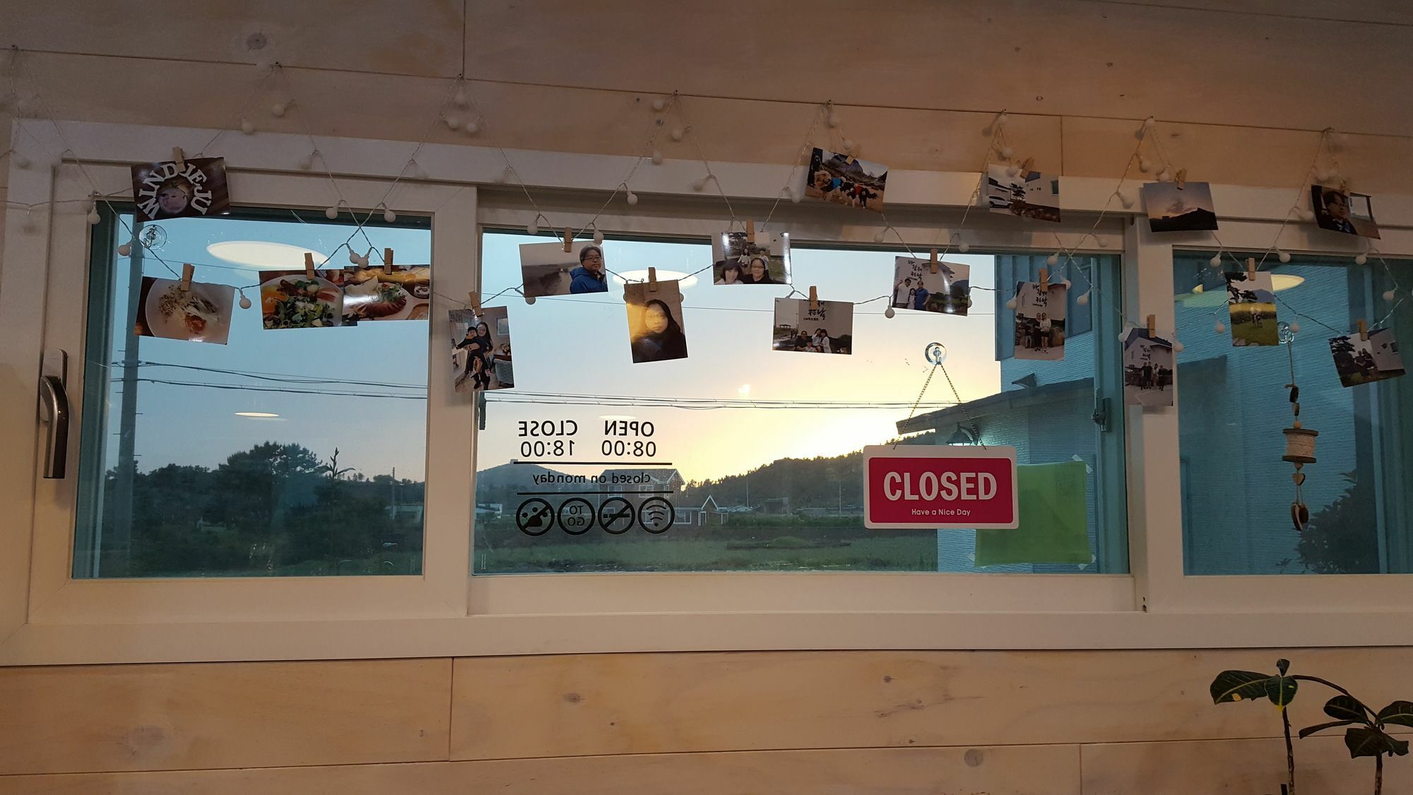 Wind Jeju Cafe & Pension Seogwipo Extérieur photo